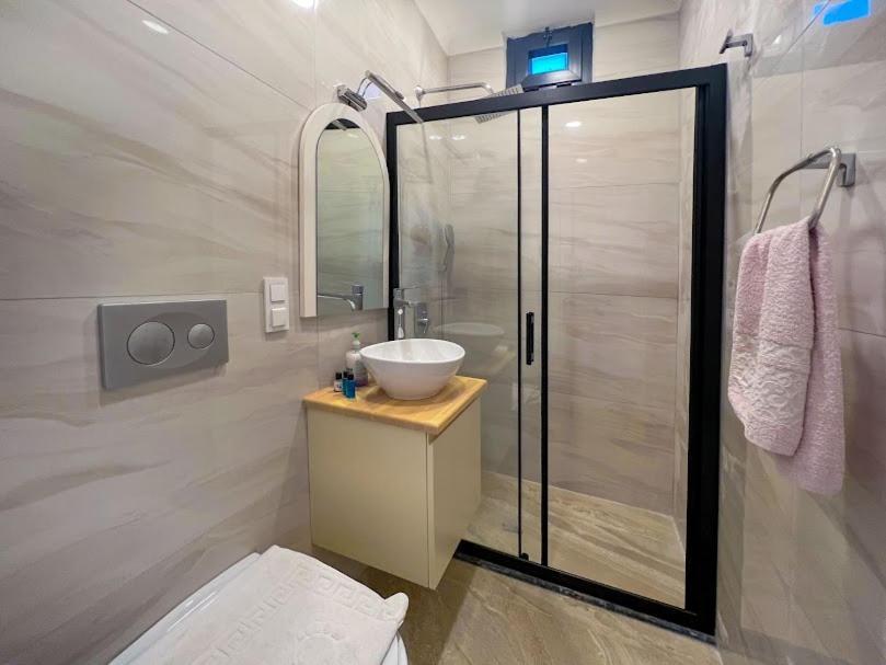 Paddys Apartments Ovacik 올루데니스 외부 사진