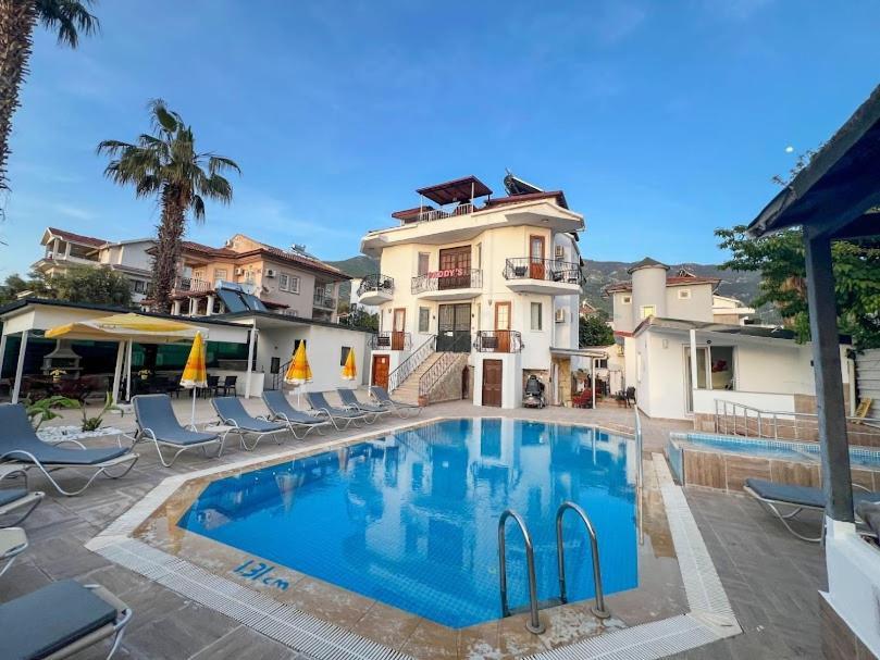 Paddys Apartments Ovacik 올루데니스 외부 사진